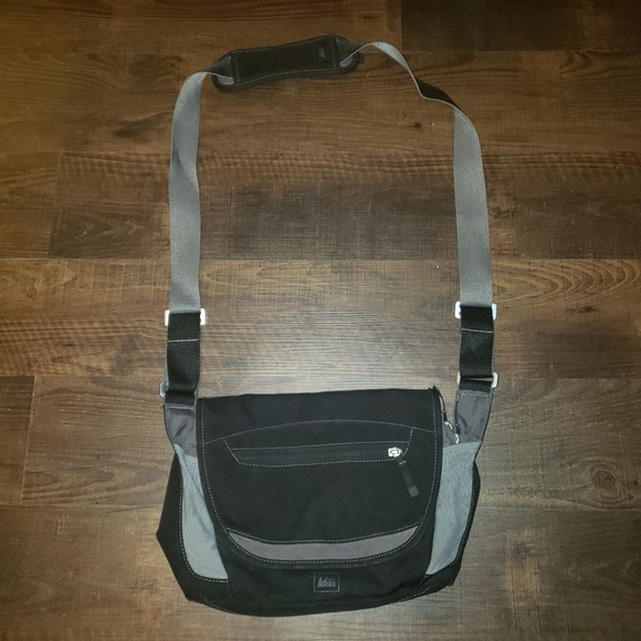 REI Bags Rei Crossbody Poshmark
